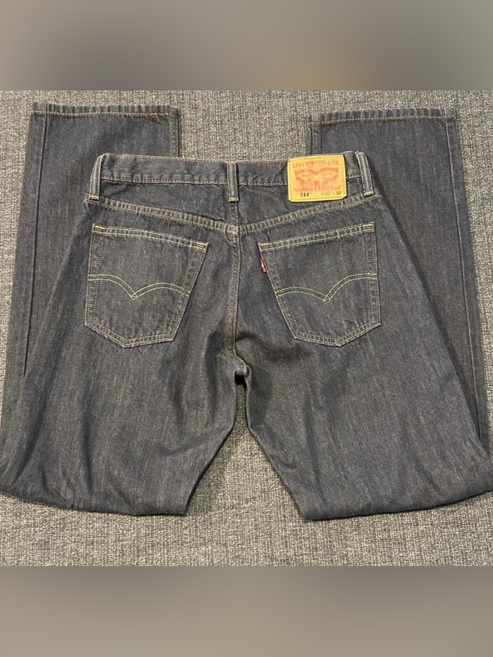 Levi's 514 Men's Dark Blue Denim Jeans - Classic Back Pocket Style
